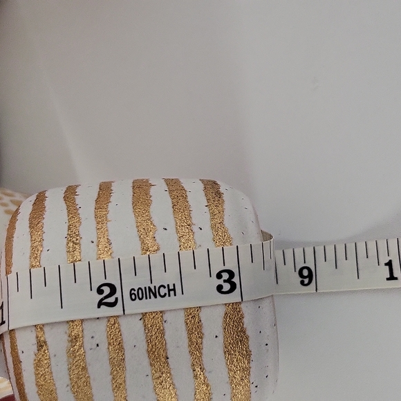 NWOT Main + Mesa Stoneware Vases With Gold Pattern Set Of 8 - Picture 11 of 11